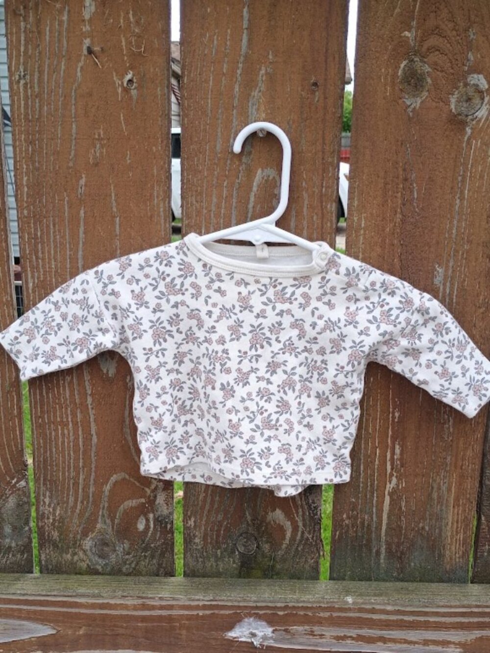 Quincy Mae Floral Long Sleeve Top Sz. 0-3 mos.